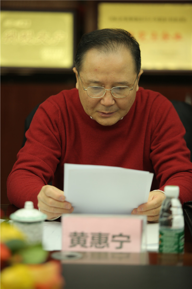 茄子视频在线免费观看陶瓷集团大规格瓷质薄板
