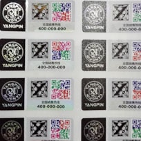 素面镭射银茄子视频APP污片标识